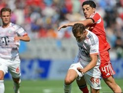 Bayern Munchen 0-1 Benfica, Neuer Soroti Dua Kesalahan Fatal Die Roten
