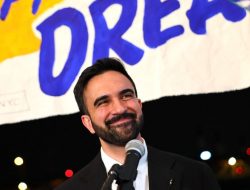 Belum Jadi Wali Kota New York, Zohran Mamdani Sudah Terancam Dideportasi Trump