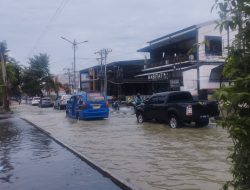 Banjir Rendam Pemukiman di Medan Labuhan, 194 Jiwa Mengungsi ke Sekolah